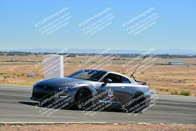 media/Oct-18-2025-Extreme Speed (Sat) [[d6d7e1fef1]]/Group 3 Purple/Session 2 (Turn 3)/